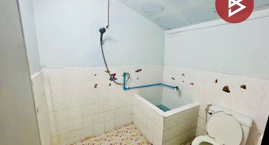 Reihenhaus zum Kauf mit 2 Zimmer in Mueang Samut Songkhram, Samut Songkhram