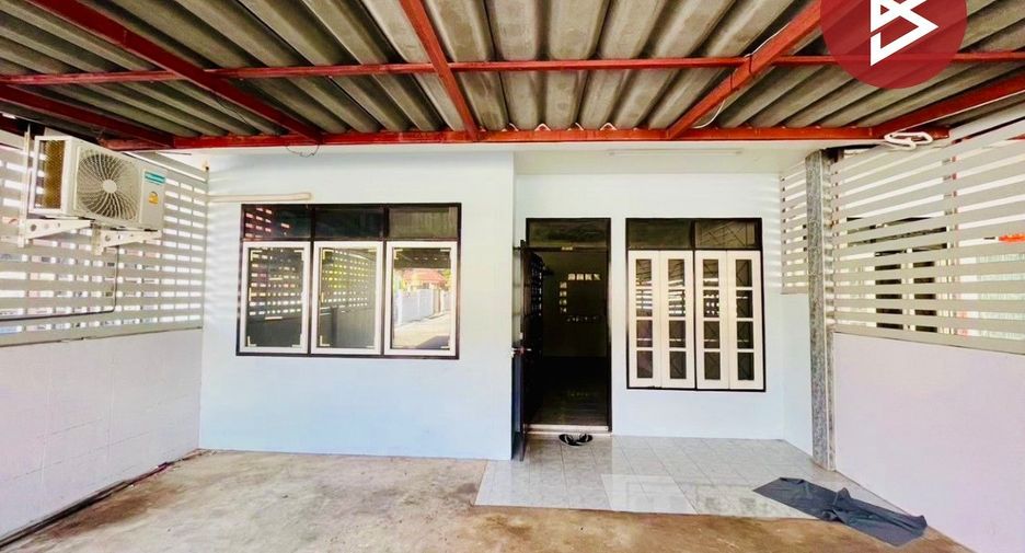 For sale 2 bedrooms townhouse in Mueang Samut Songkhram, Samut Songkhram