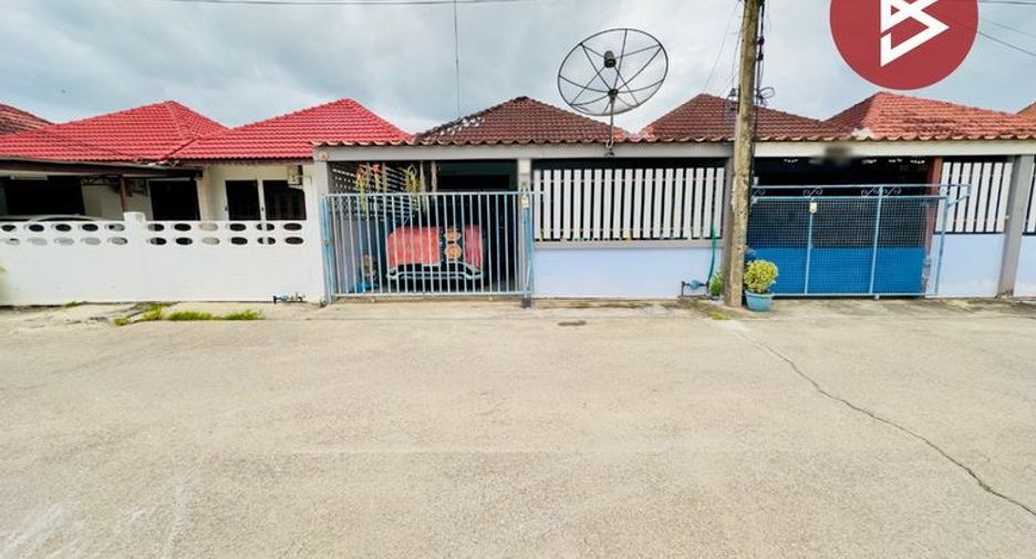 For sale 2 bedrooms townhouse in Mueang Samut Songkhram, Samut Songkhram