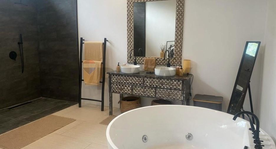 For sale 5 bedrooms villa in Ko Samui, Surat Thani