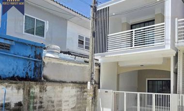 For sale 3 bedrooms townhouse in Sai Noi, Nonthaburi