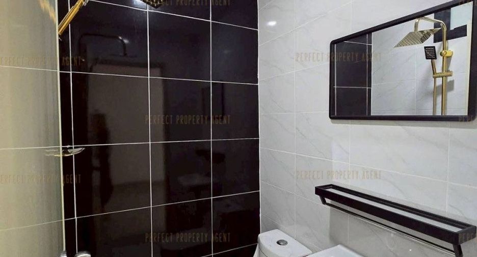 For sale 3 bedrooms townhouse in Sai Noi, Nonthaburi