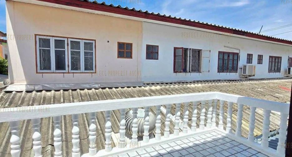 For sale 3 bedrooms townhouse in Sai Noi, Nonthaburi