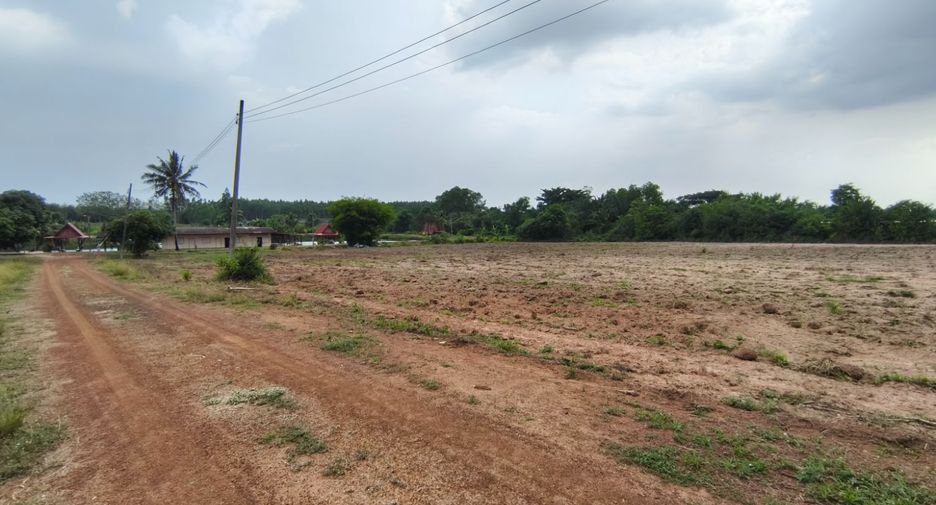 出售 土地 在 Bo Thong, Chon Buri
