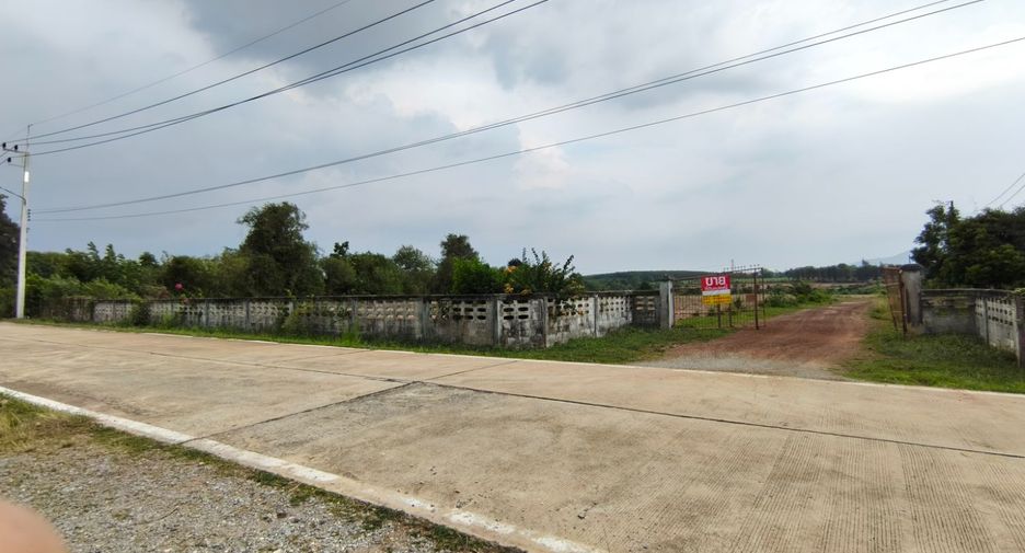 出售 土地 在 Bo Thong, Chon Buri