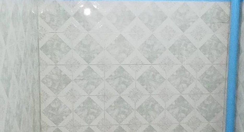 Casa adosada en venta de 2 habitaciones en Phra Samut Chedi, Samut Prakan