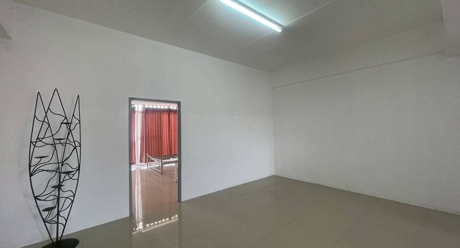 For sale 2 bedrooms townhouse in Mueang Chiang Mai, Chiang Mai