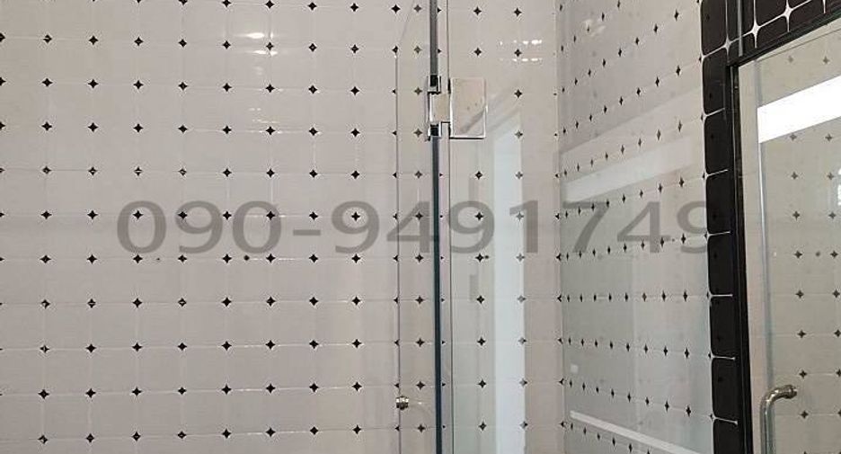 Gewerbefläche zur Miete mit 2 Zimmer in Lat Phrao, Bangkok