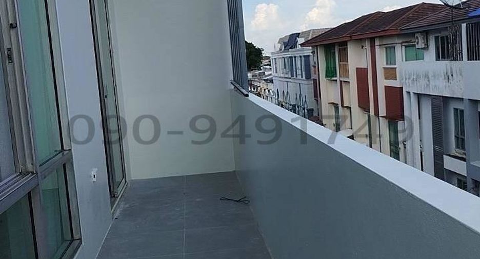 Gewerbefläche zur Miete mit 2 Zimmer in Lat Phrao, Bangkok