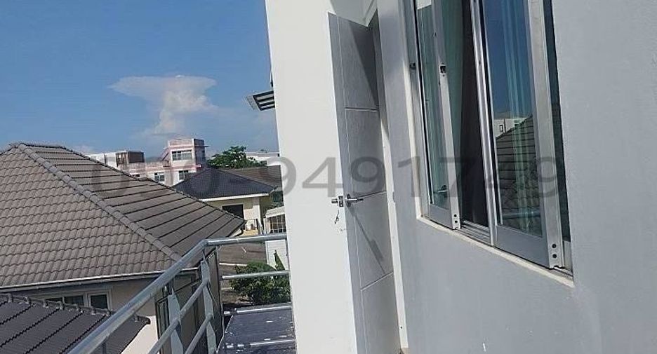 Gewerbefläche zur Miete mit 2 Zimmer in Lat Phrao, Bangkok