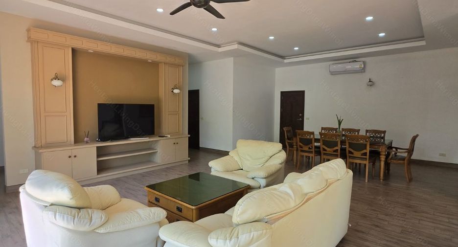 For rent and for sale 3 bedrooms villa in Huay Yai, Pattaya