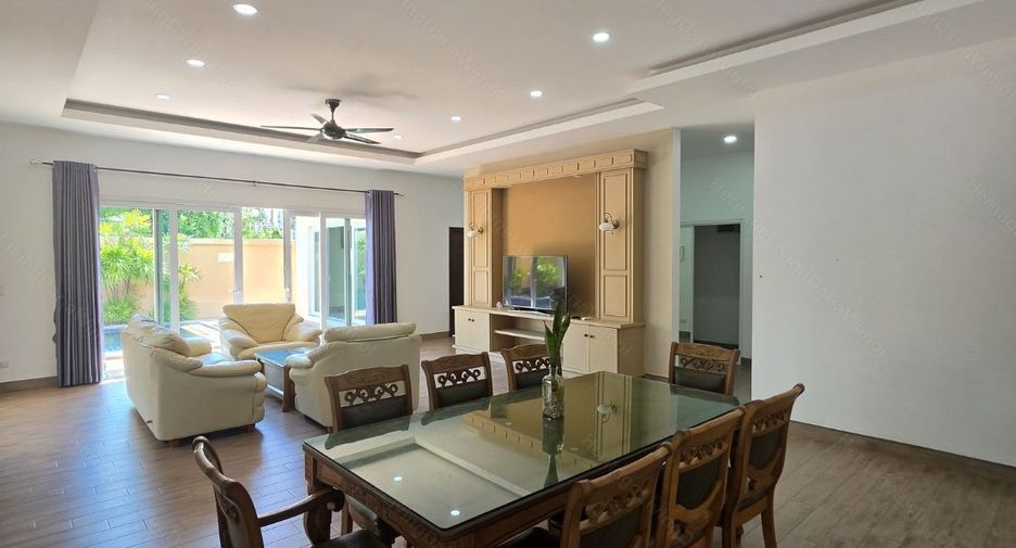 For rent and for sale 3 bedrooms villa in Huay Yai, Pattaya