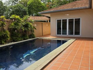 Villa zur Miete und zum Kauf mit 3 Zimmer in Bang Lamung, Chonburi