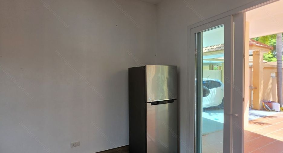 For rent and for sale 3 bedrooms villa in Huay Yai, Pattaya
