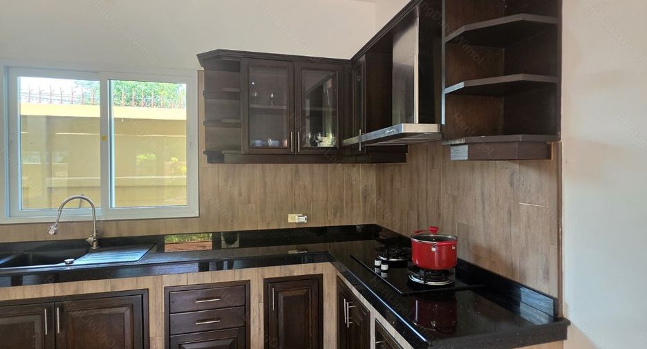 For rent and for sale 3 bedrooms villa in Huay Yai, Pattaya