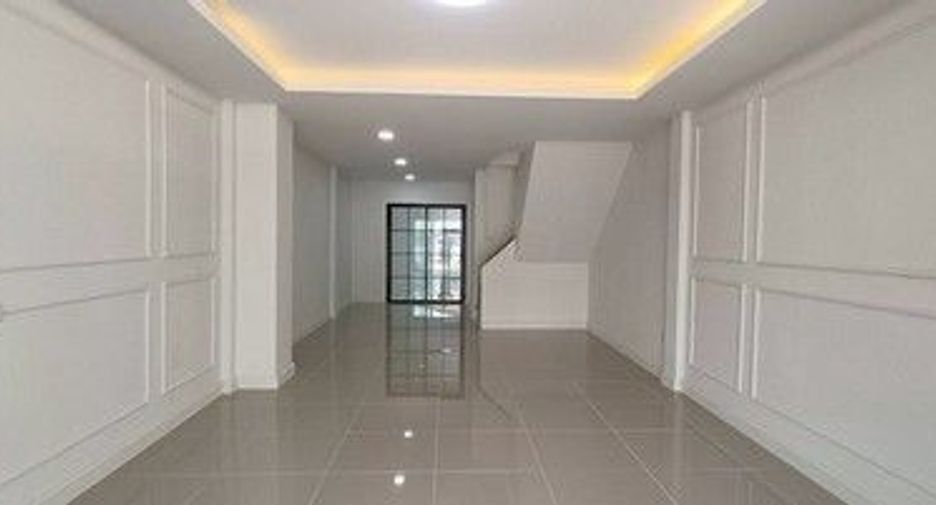 Reihenhaus zum Kauf mit 2 Zimmer in Mueang Nonthaburi, Nonthaburi