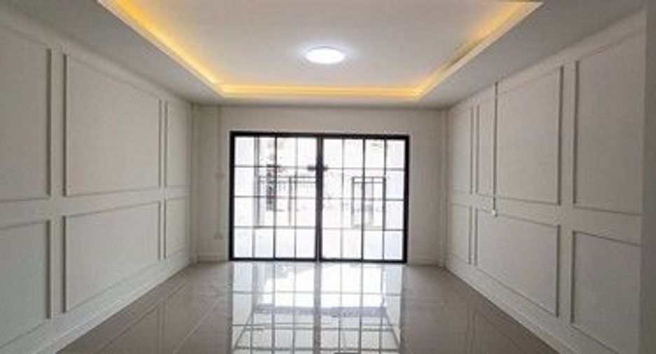 Reihenhaus zum Kauf mit 2 Zimmer in Mueang Nonthaburi, Nonthaburi