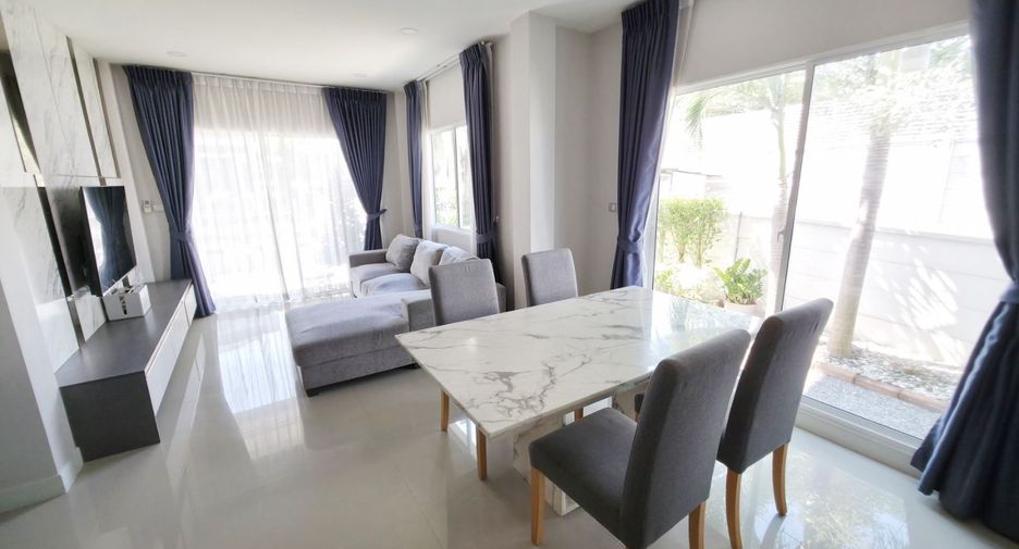 For sale 4 bedrooms house in Lat Krabang, Bangkok