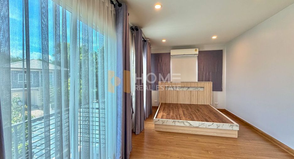 For sale 4 bedrooms house in Pak Kret, Nonthaburi