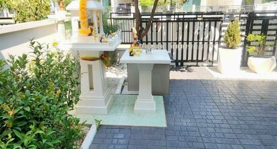 For sale 4 bedrooms house in Pak Kret, Nonthaburi