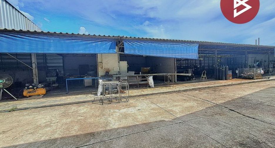 Almacén en venta en Mueang Chon Buri, Chonburi