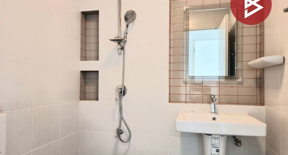 For sale 3 bedrooms townhouse in Bang Sao Thong, Samut Prakan
