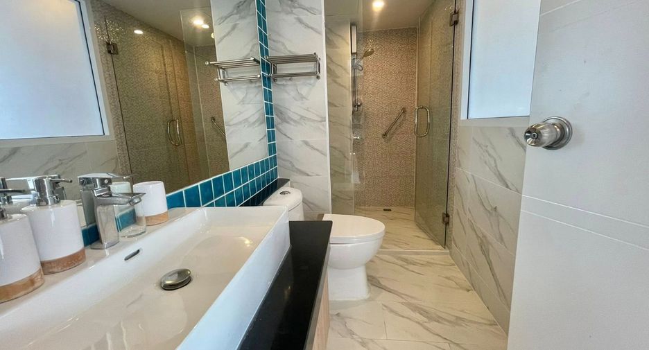 Condo en alquiler de 2 habitaciones en North Pattaya, Pattaya