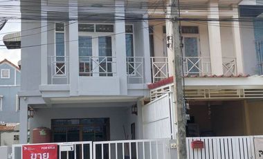 Reihenhaus zum Kauf mit 2 Zimmer in Khlong Luang, Pathum Thani