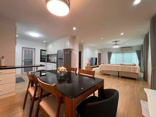 À louer et à vendre 3 chambres villa à Na Jomtien, Pattaya