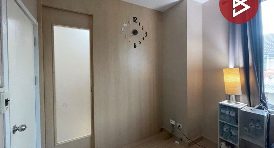 For sale 3 bedrooms townhouse in Mueang Samut Prakan, Samut Prakan