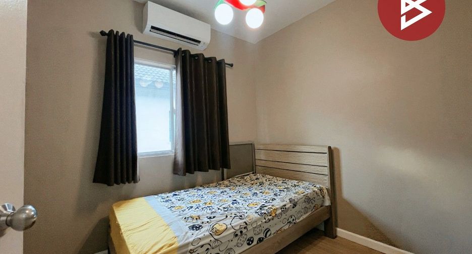 For sale 3 bedrooms townhouse in Mueang Samut Prakan, Samut Prakan
