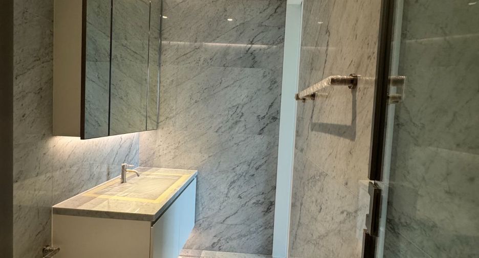 For rent 2 bedrooms condo in Bang Phli, Samut Prakan