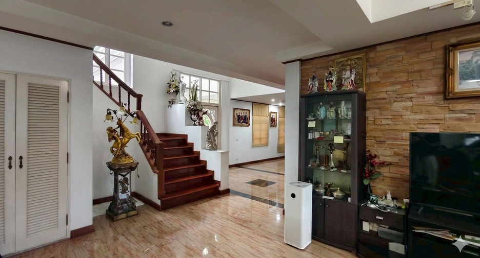ขาย 6 ห้องนอน บ้านเดี่ยว ใน ตลิ่งชัน, กรุงเทพฯ