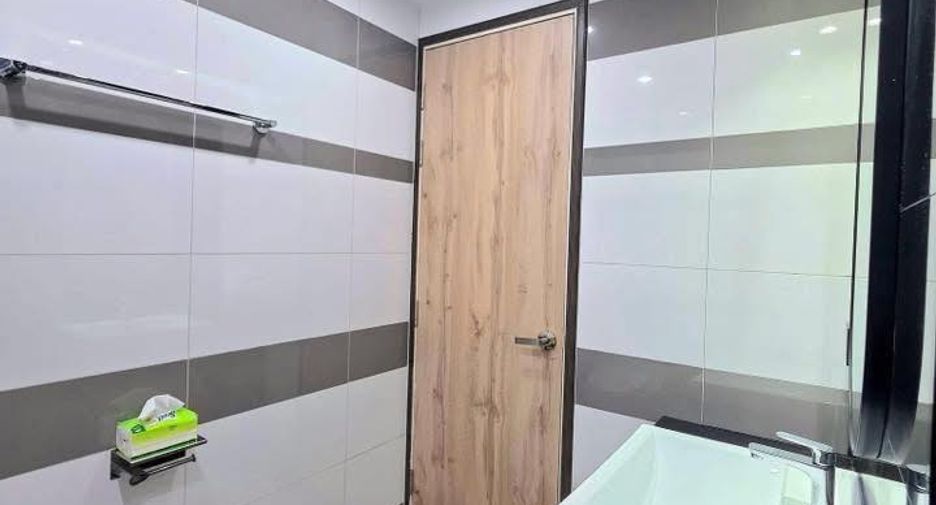 Condo en venta de 2 habitaciones en Bang Lamung, Chonburi