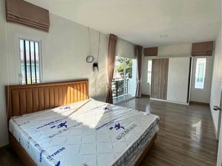 À louer 3 chambres maison à Bang Lamung, Chonburi