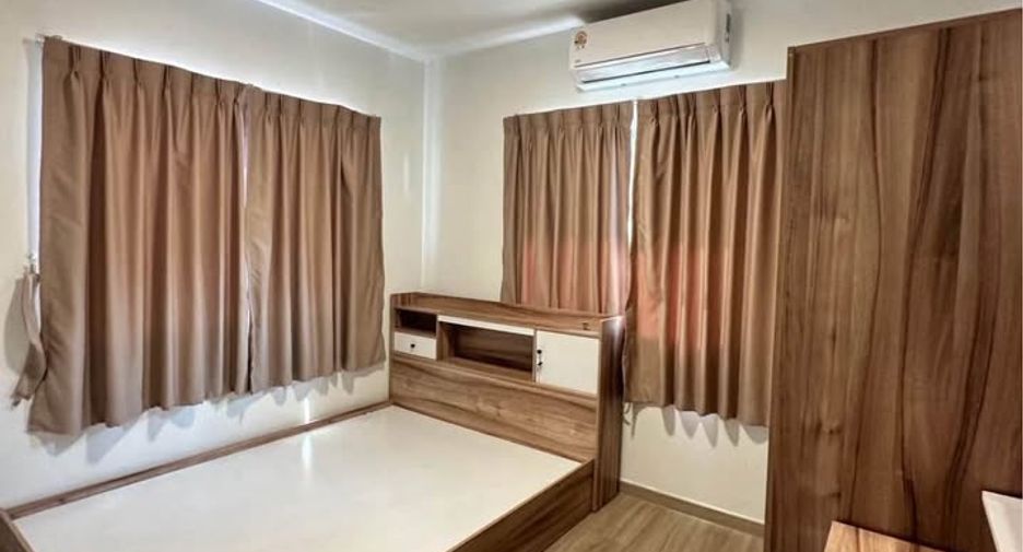 For rent 3 bedrooms house in East Pattaya, Pattaya