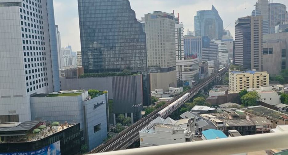 Wohnung zur Miete mit 2 Zimmer in Khlong Toei, Bangkok