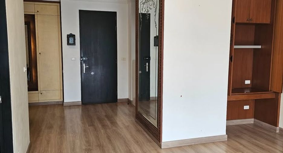 Wohnung zur Miete mit 2 Zimmer in Khlong Toei, Bangkok