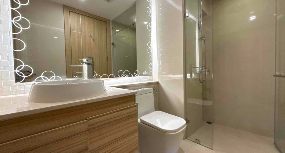 For rent 2 bedrooms condo in North Pattaya, Pattaya