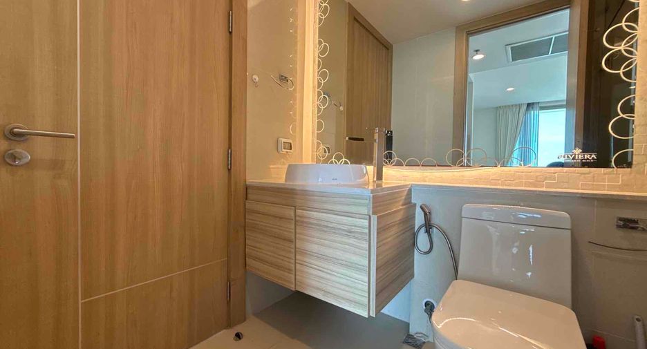 For rent 2 bedrooms condo in North Pattaya, Pattaya