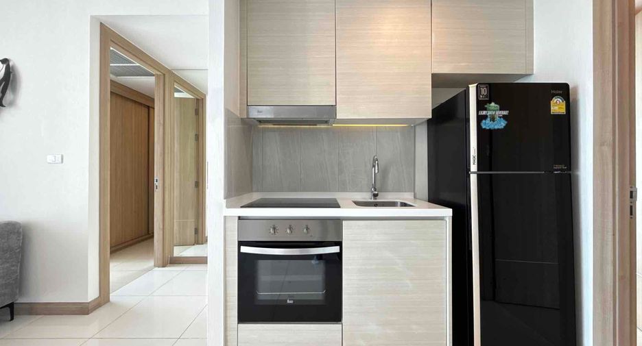 For rent 2 bedrooms condo in North Pattaya, Pattaya