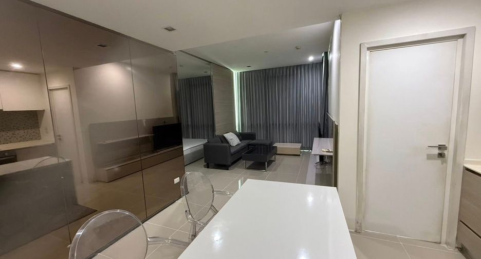 À louer 1 chambre condo à Watthana, Bangkok