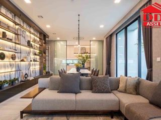 For rent and for sale 4 bedrooms townhouse in Saphan Sung, Bangkok