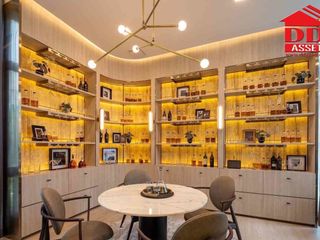For rent and for sale 4 bedrooms townhouse in Saphan Sung, Bangkok