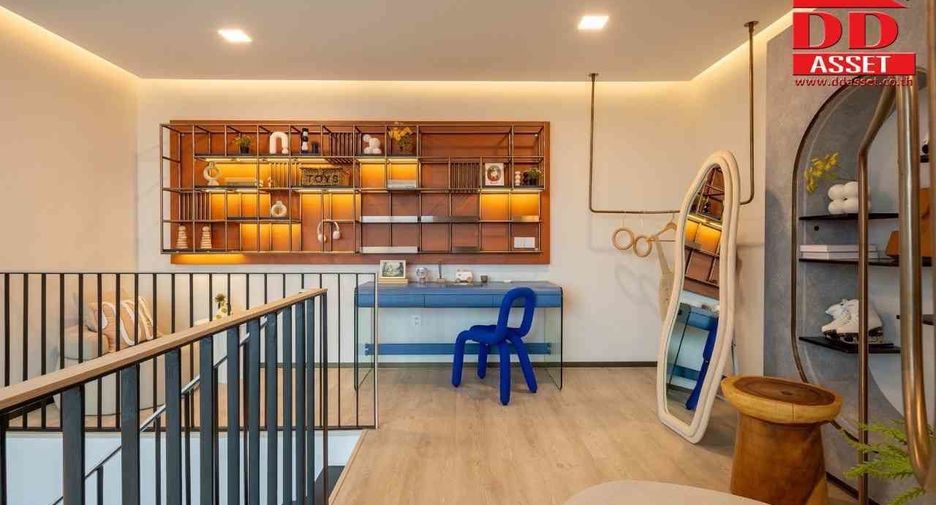 For rent and for sale 4 bedrooms townhouse in Saphan Sung, Bangkok