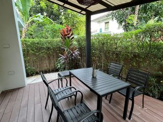 Casa en alquiler de 4 habitaciones en Bang Kapi, Bangkok