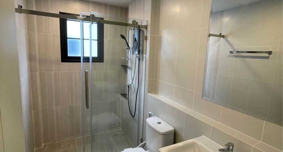 For rent 4 bedrooms house in Bang Phli, Samut Prakan