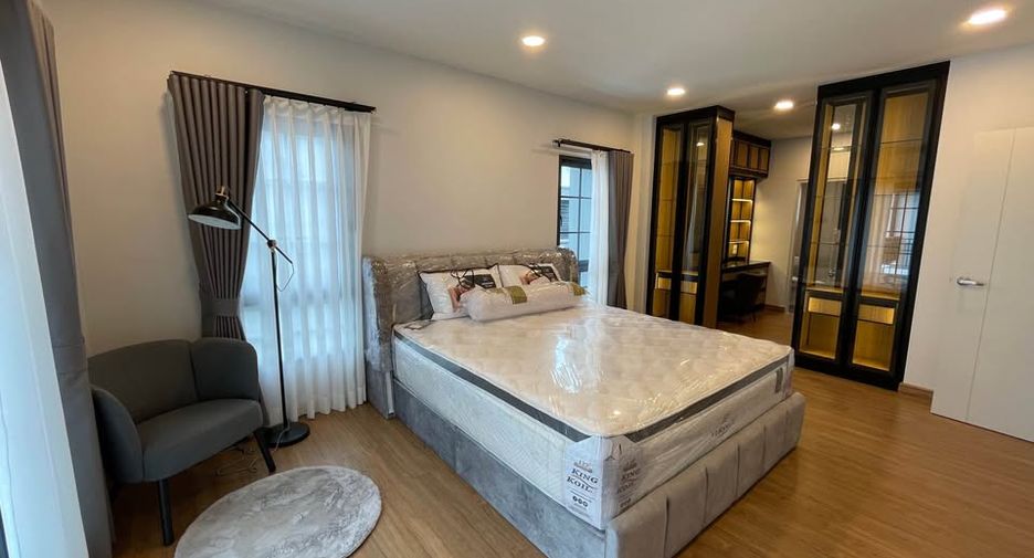 For rent 4 bedrooms house in Bang Phli, Samut Prakan