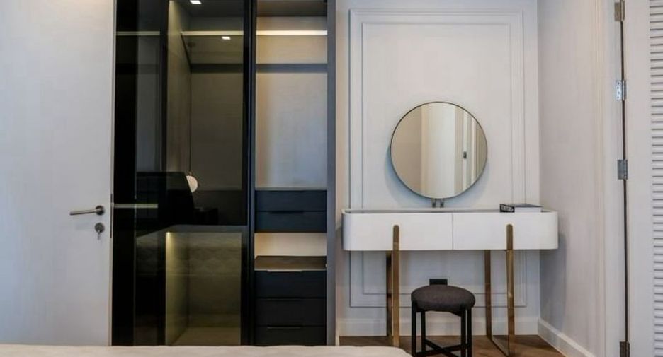 For rent 3 bedrooms condo in Khlong Toei, Bangkok
