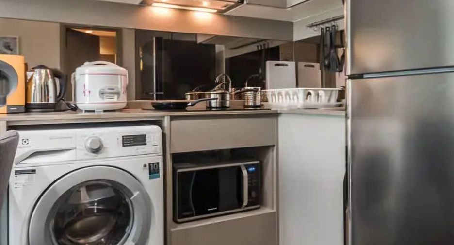 For rent 2 ベッドルーム condo in Phra Khanong, Bangkok